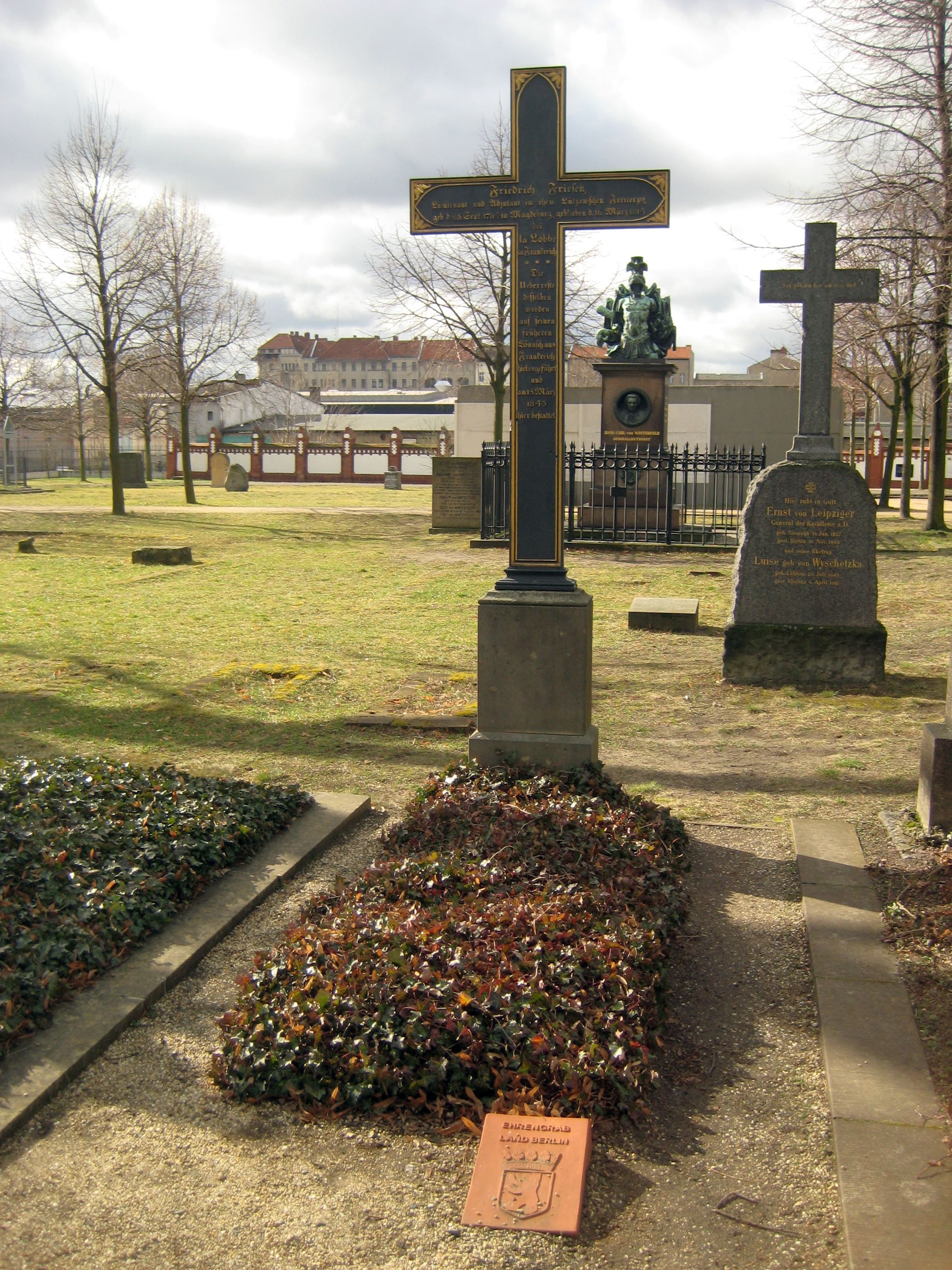 Friedrich Friesen’s black grave cross with gold lettering and ornament